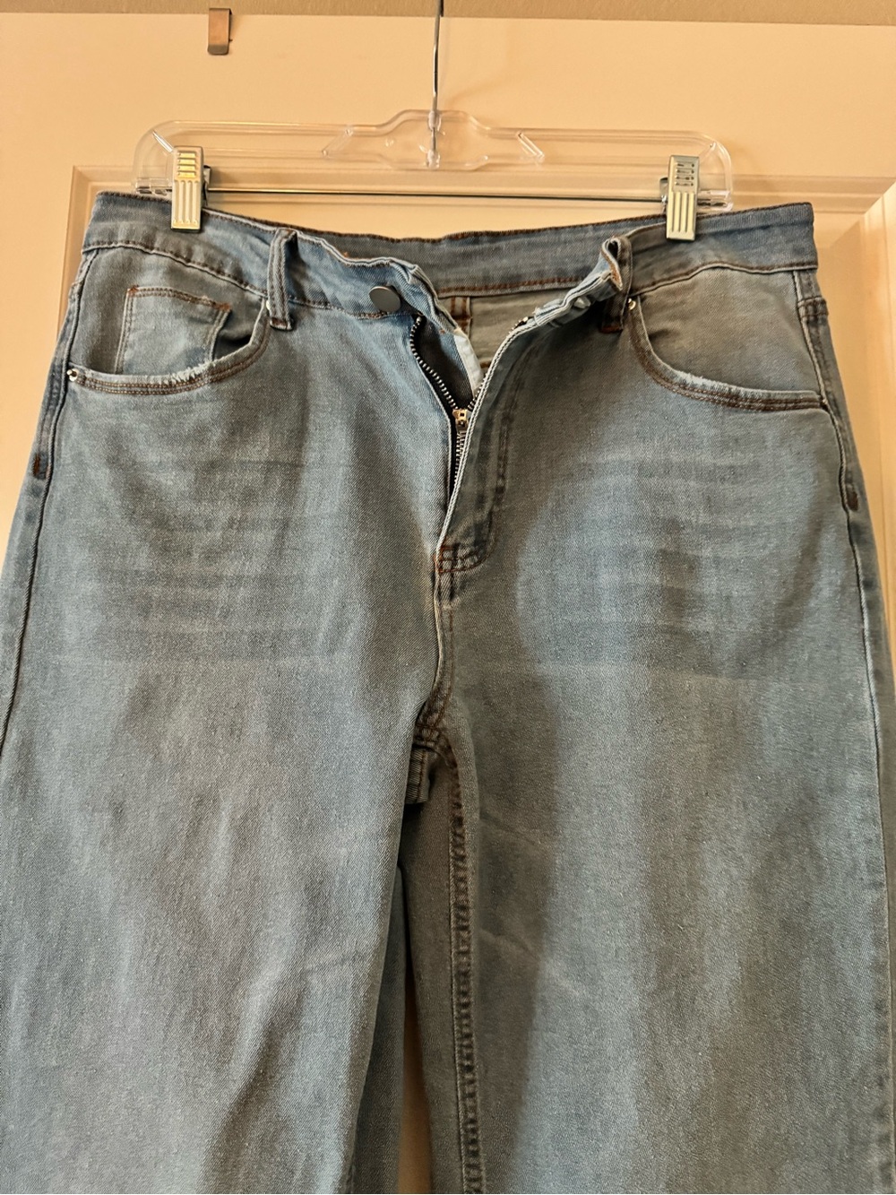 Women’s Light Blue Denim Jeans w/wide leg